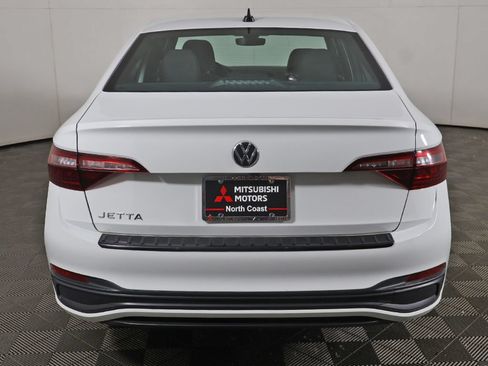 Used 2024 Volkswagen Jetta Sport FWD image 9