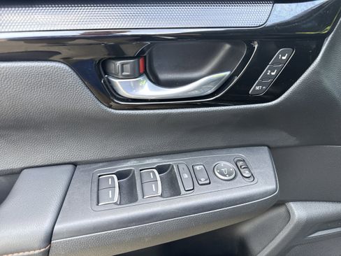 Used 2023 Honda CR-V Sport Touring image 9