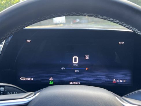Used 2024 Chevrolet Equinox EV LT FWD image 13