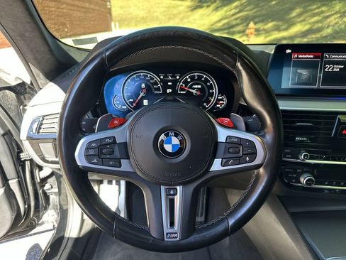 Used 2019 BMW M5 image 19