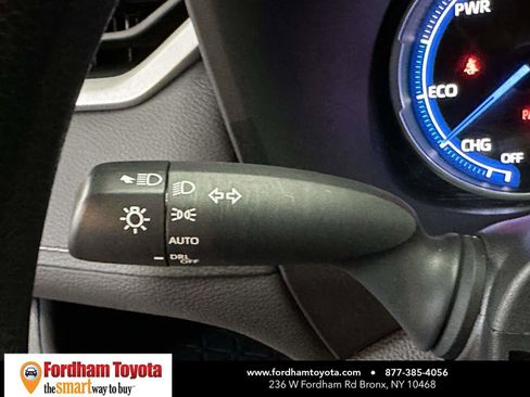 Certified 2025 Toyota RAV4 XLE AWD/4WD image 32