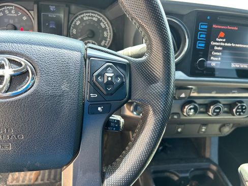Used 2016 Toyota Tacoma TRD Off-Road w/ Towing Package RWD image 20