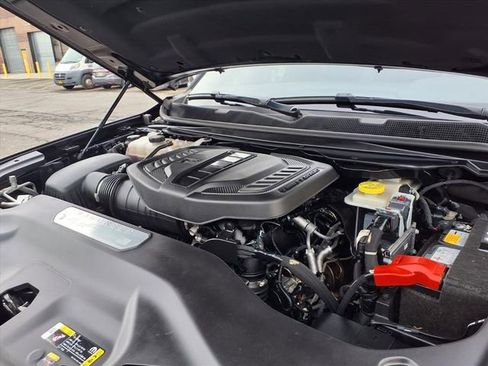 Used 2024 Jeep Wagoneer L Series II w/ Flexible Seating Group image 13