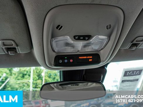 Used 2025 Chevrolet TrailBlazer LT FWD image 32