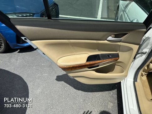 Used 2010 Honda Accord EX-L image 19