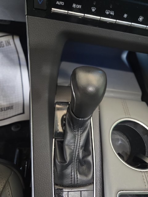 Used 2019 Toyota Avalon Limited w/ Advanced Safety Package FWD image 24