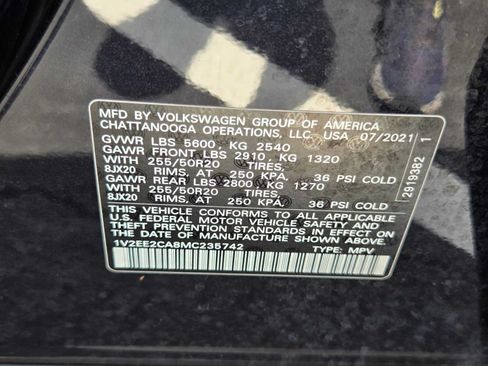 Used 2021 Volkswagen Atlas Cross Sport SEL FWD image 23