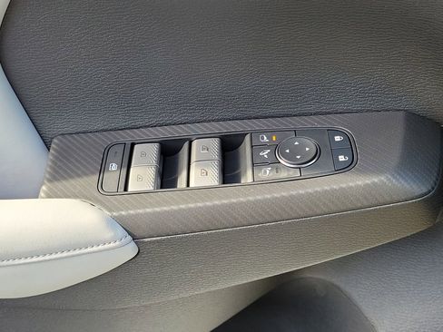 New 2026 Mitsubishi Outlander SE image 25