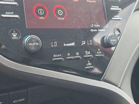 Used 2019 Toyota Camry XSE w/ Blackout Package image 28