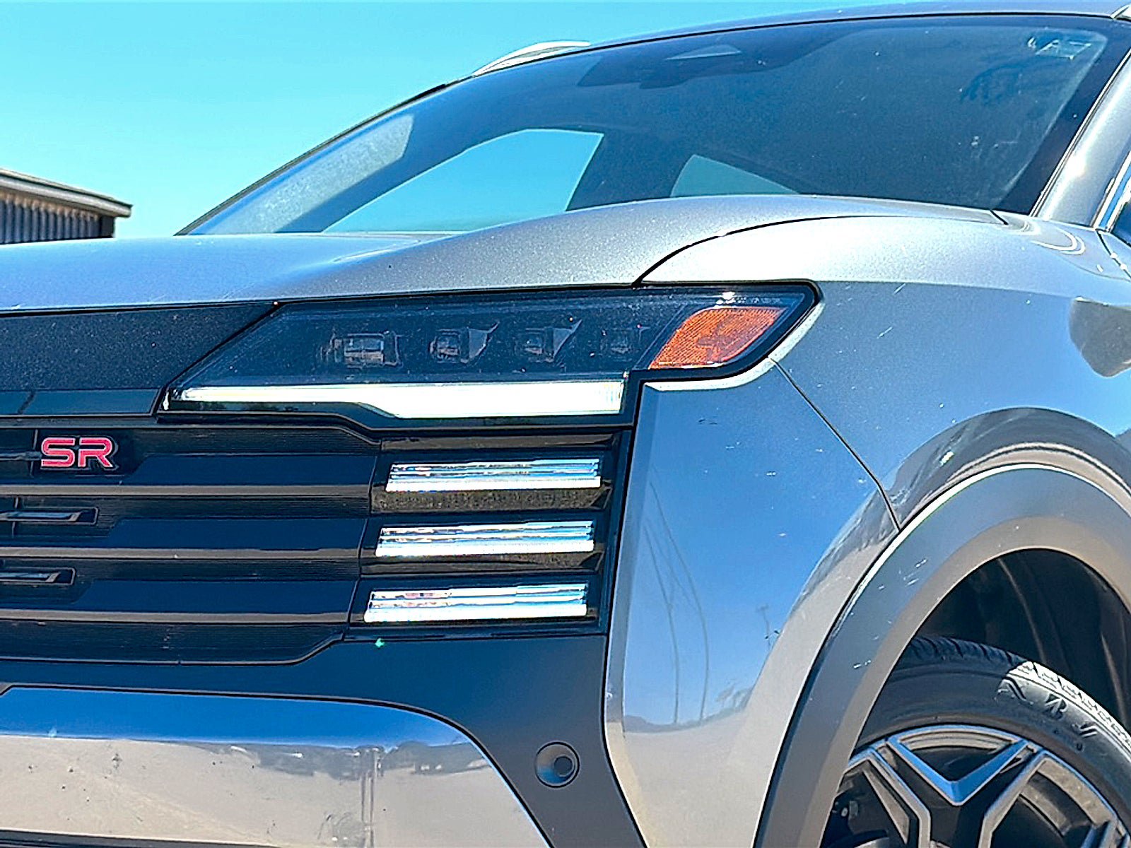 Used 2025 Nissan Kicks SR FWD image 4