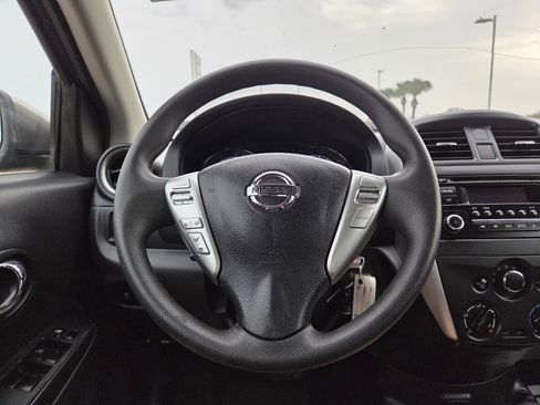 Used 2017 Nissan Versa SV image 36