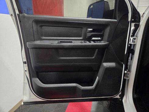 Used 2016 RAM 3500 Tradesman w/ Chrome Appearance Group image 33