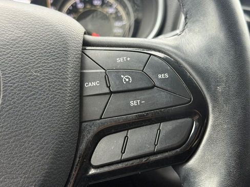 Used 2021 Jeep Cherokee Latitude Plus image 14