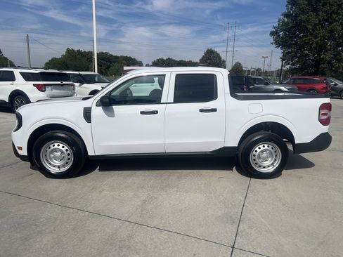 New 2025 Ford Maverick XL image 5