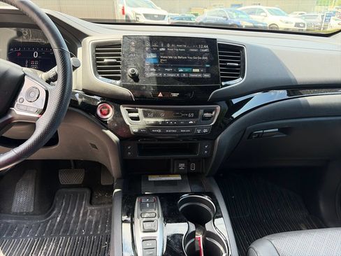 Used 2023 Honda Passport Elite image 12