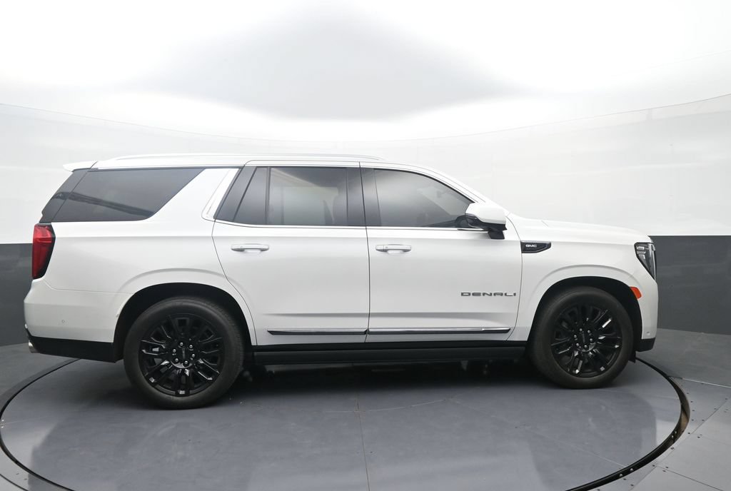 Used 2023 GMC Yukon Denali Ultimate AWD/4WD image 8