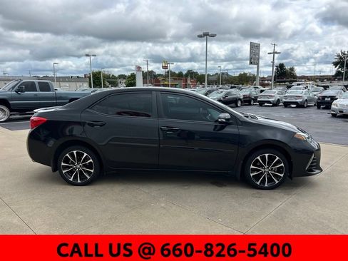 Used 2019 Toyota Corolla SE w/ Body Protection Package FWD image 5