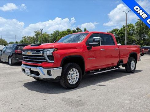 Used 2024 Chevrolet Silverado 3500 LTZ w/ LTZ Convenience Package AWD/4WD image 2