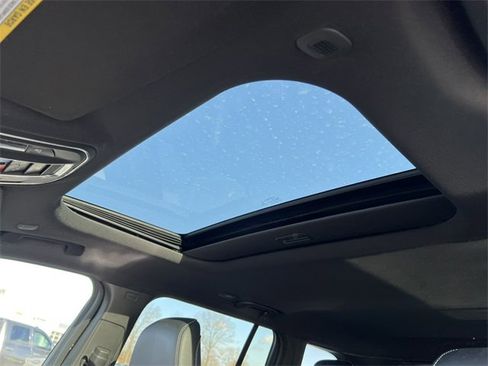 Certified 2023 Jeep Grand Cherokee Altitude image 6