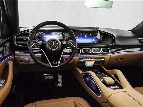 New 2026 Mercedes-Benz GLS 580 4MATIC image 20