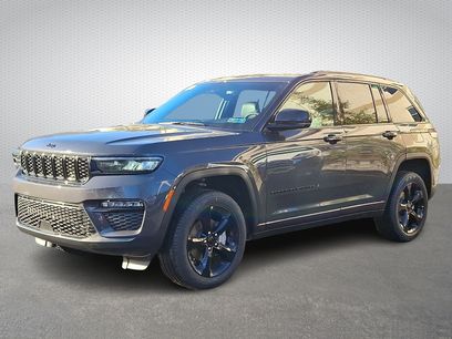 New 2025 Jeep Grand Cherokee Limited w/ Black Appearance Package