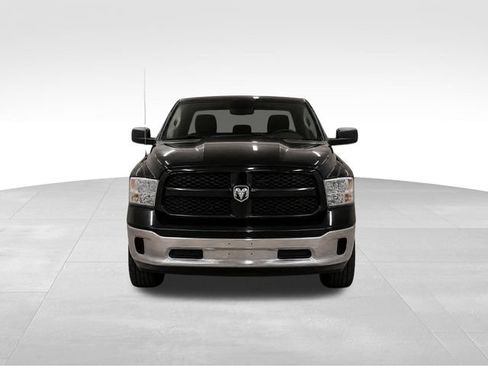 Used 2021 RAM 1500 Classic SLT AWD/4WD image 3