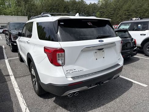 Used 2020 Ford Explorer Platinum w/ Premium Technology Package image 11