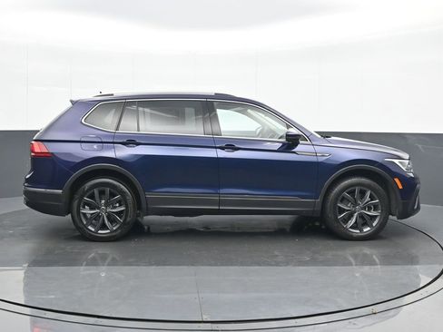 Used 2022 Volkswagen Tiguan SE AWD/4WD image 7