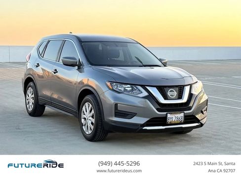 Used 2017 Nissan Rogue S image 1