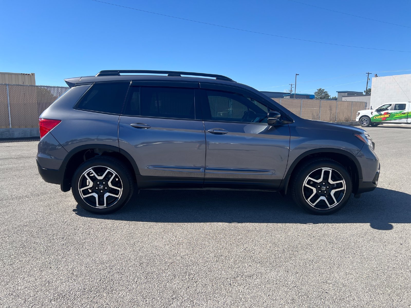 Used 2019 Honda Passport Elite image 2