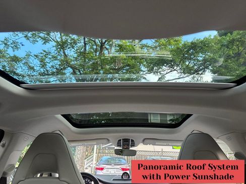 Used 2018 Porsche Panamera 4 AWD/4WD image 32