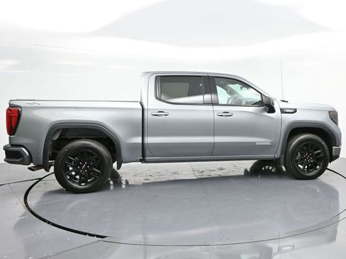 Used 2025 GMC Sierra 1500 Elevation image 8