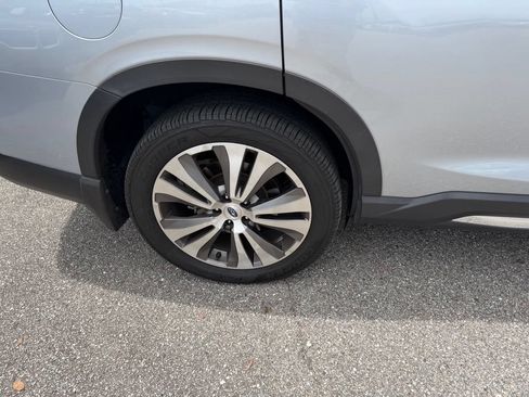 Used 2022 Subaru Ascent Limited w/ Technology Package AWD/4WD image 5