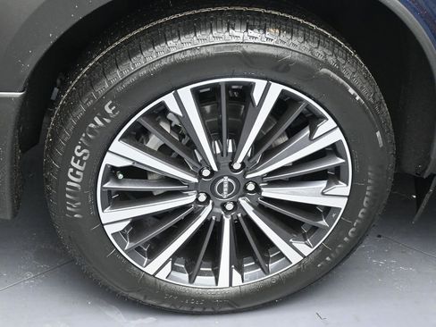 New 2026 Nissan Pathfinder Platinum AWD/4WD image 5