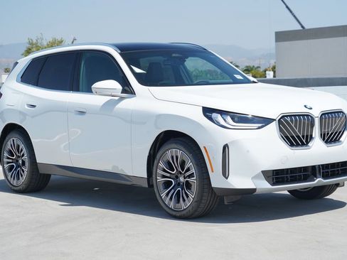 New 2026 BMW X3 xDrive30 w/ Premium Package image 3