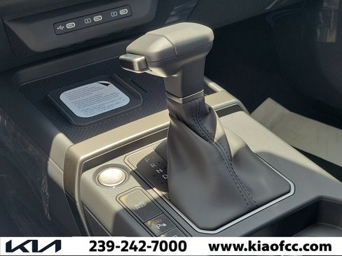 New 2027 Kia Seltos S FWD image 30