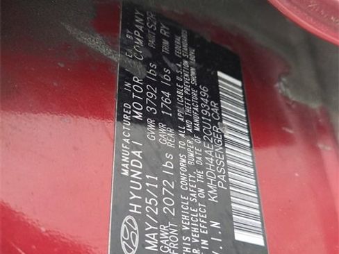 Used 2012 Hyundai Elantra Limited image 18