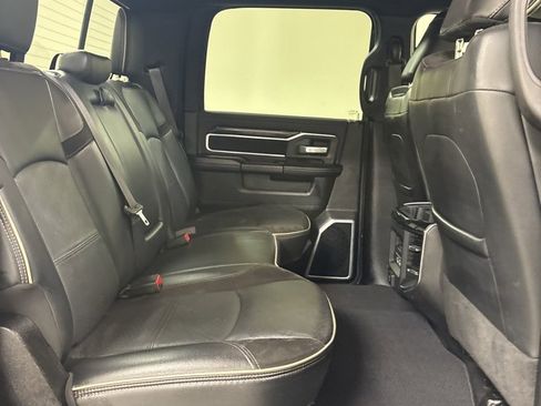Used 2020 RAM 2500 Laramie w/ Night Edition image 33