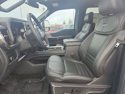 New 2026 Ford F350 Platinum w/ FX4 Off-Road Package image 13