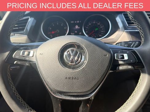 Used 2021 Volkswagen Tiguan SE AWD/4WD image 17