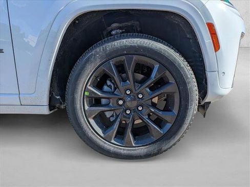 New 2026 Jeep Grand Cherokee Limited Reserve image 17