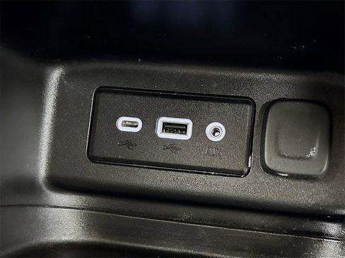 Used 2022 Chevrolet Equinox LT image 19