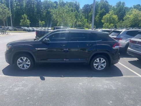 Used 2020 Volkswagen Atlas Cross Sport S image 9