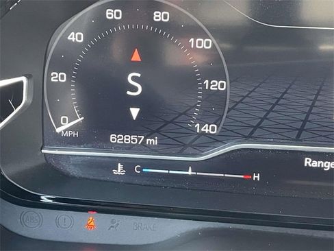 Certified 2022 GMC Yukon Denali image 30