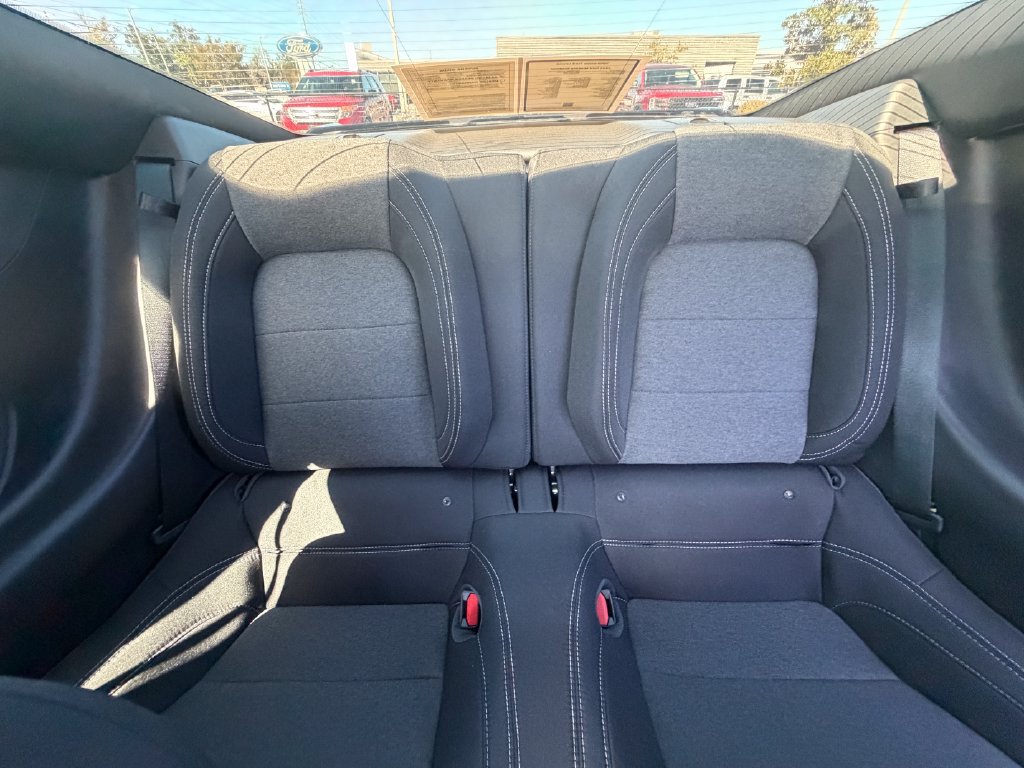 Used 2025 Ford Mustang Coupe RWD image 34