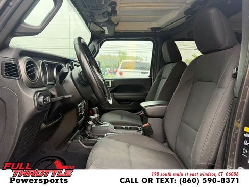 Used 2023 Jeep Gladiator Sport AWD/4WD image 18