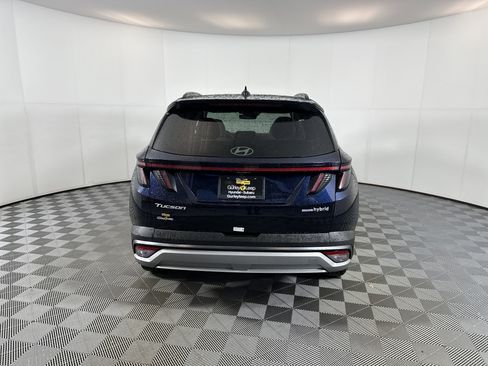 Certified 2025 Hyundai Tucson SEL image 9