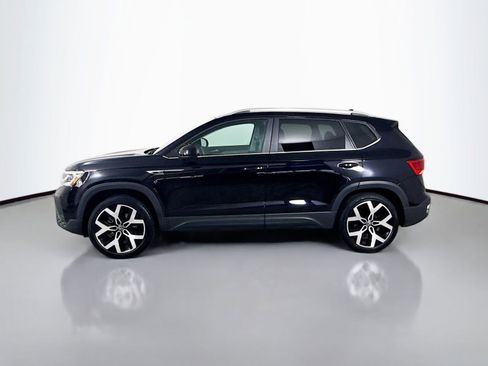 Certified 2023 Volkswagen Taos SEL AWD/4WD image 2