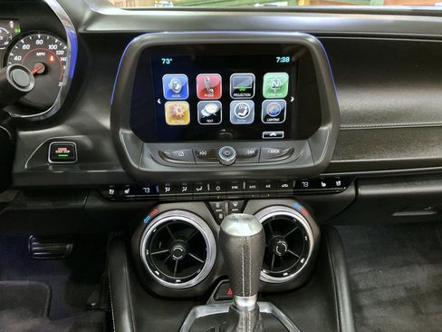 Used 2018 Chevrolet Camaro SS image 13