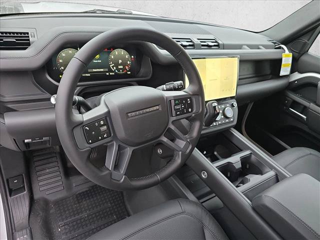 Used 2026 Land Rover Defender 110 X-Dynamic SE AWD/4WD image 16